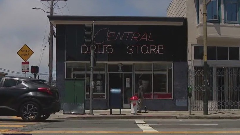 Legacy drug store closes its doors
