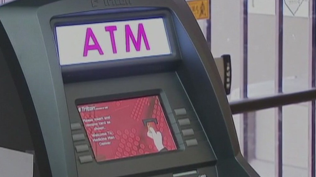 Teens arrested in robbing couple outside bank