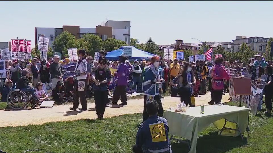 Japanese Americans, supporters rally against Dublin ICE detention center