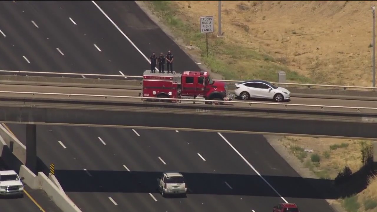 Procession for parole agent shot and killed | Take 2 Nightly