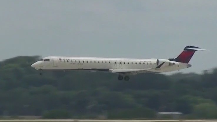 Delta co-pilot arrested by federal agents after landing at SFO