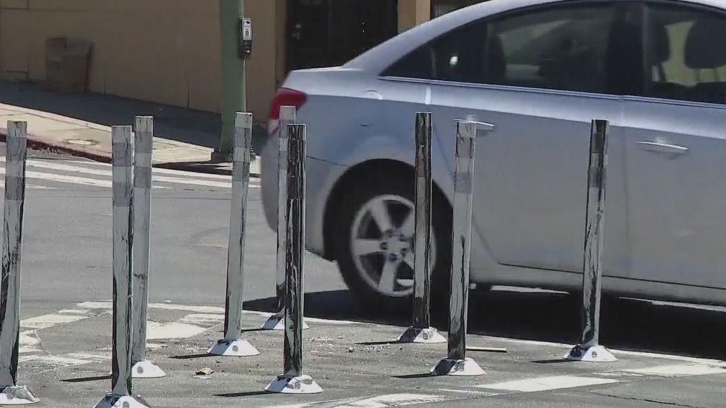 Oakland DOT installing flex-posts in Oakland to deter illegal sideshows