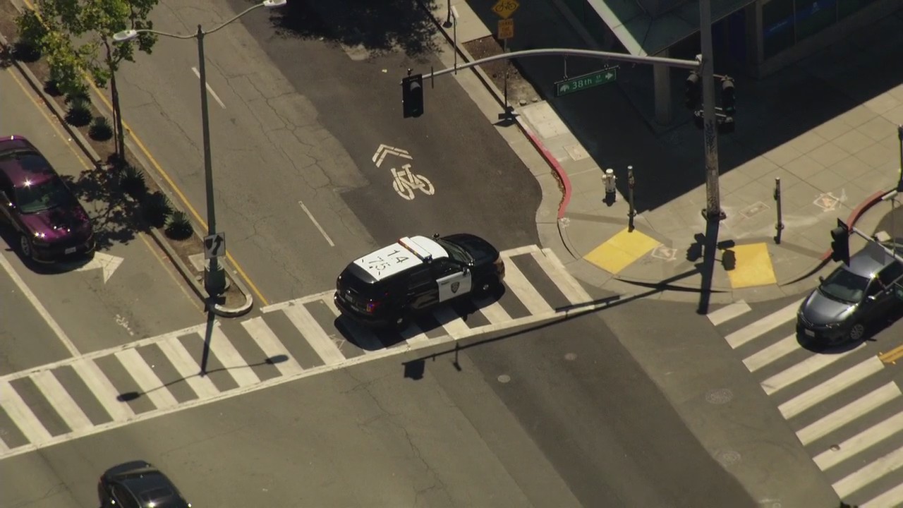 Police activity in Oakland near Broadway and MacArthur Boulevard