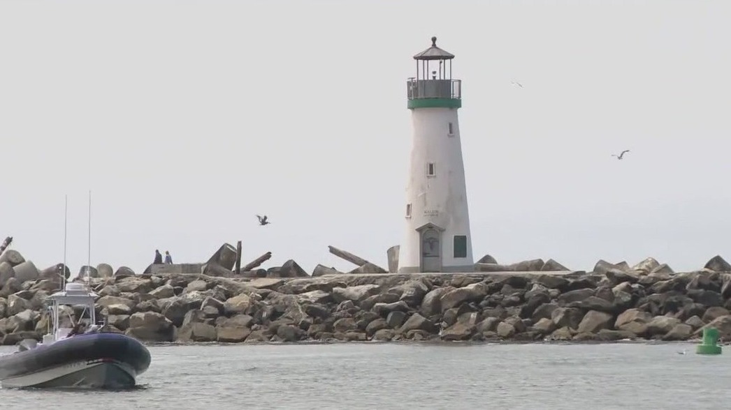 Boaters hit Santa Cruz waters as tsunami advisory lifts