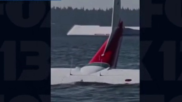 Bystanders help pilot, passengers during crash | West Coast Wrap