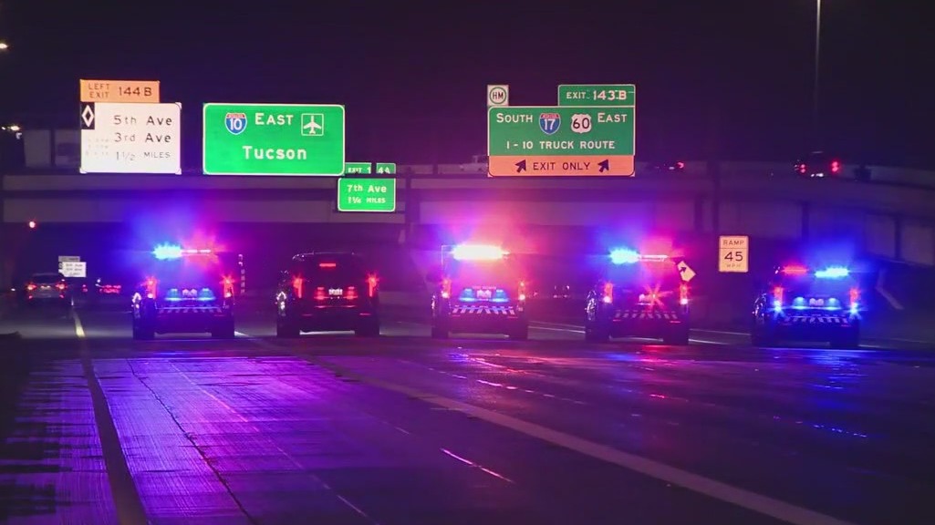 Pedestrian hit, killed on I-10 in Phoenix | FOX 10 Phoenix