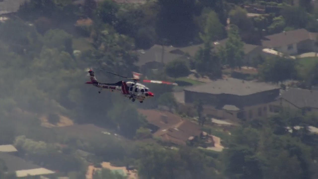 San Jose vegetation fire spreads quickly, threatens homes