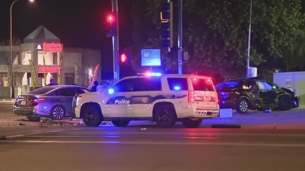Bad crash at west Phoenix intersection | FOX 10 Phoenix