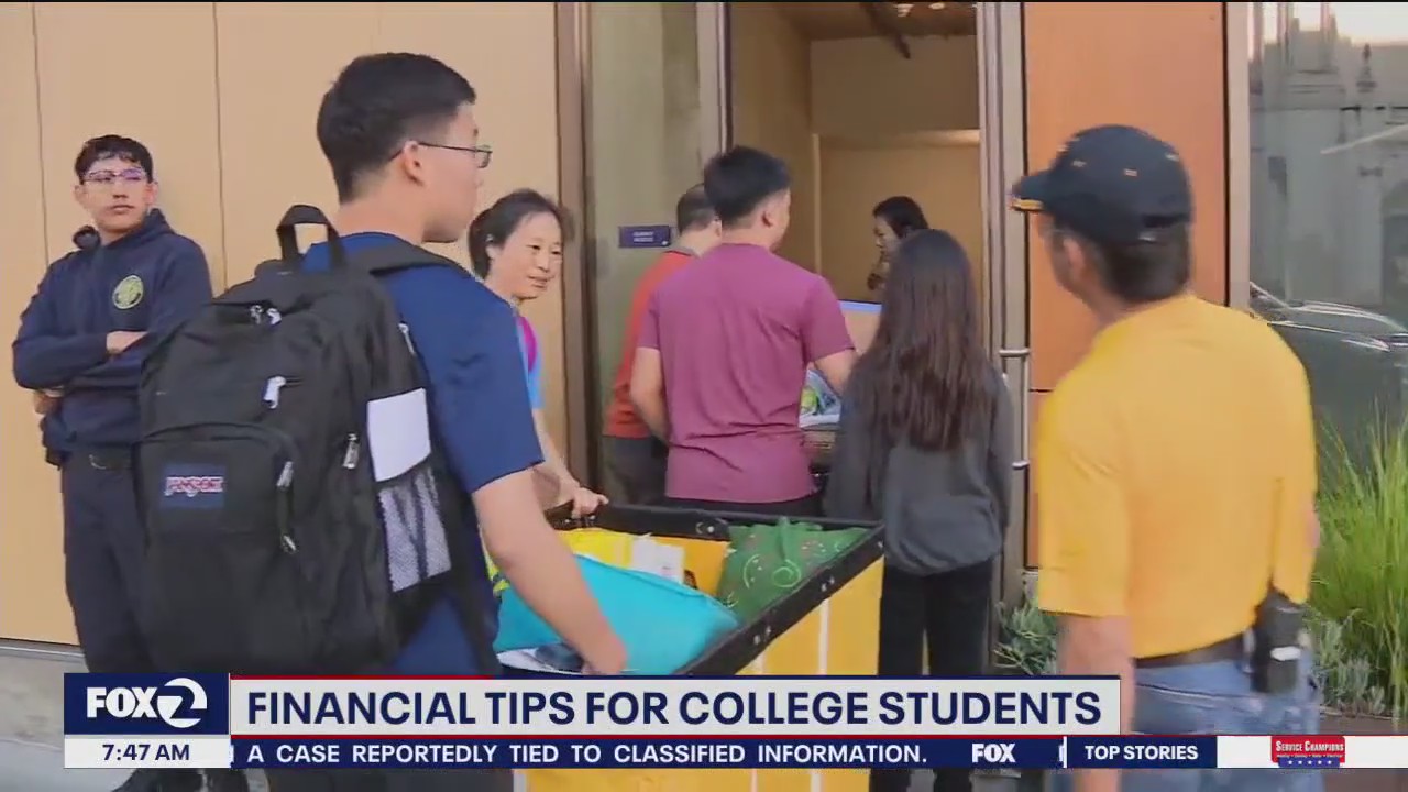 Financial tips for college students