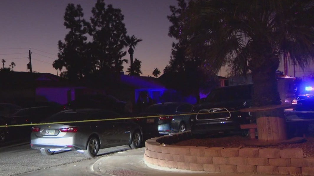 Shooting leads to standoff in Phoenix