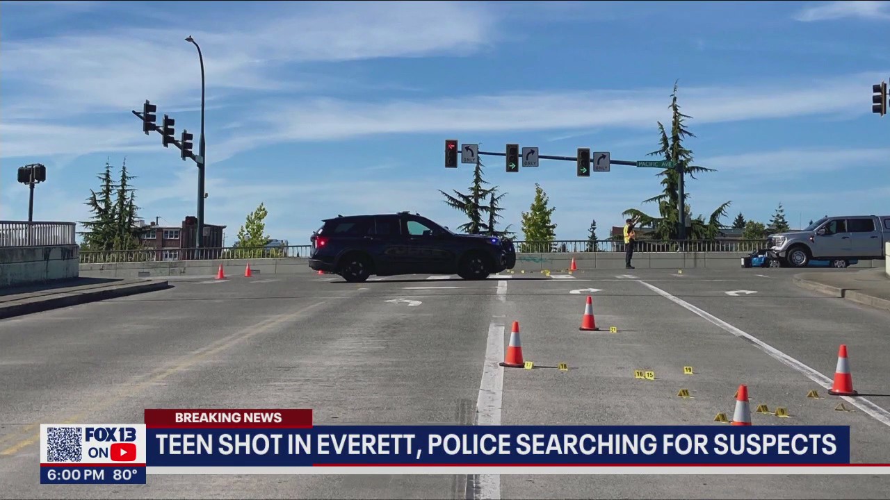 Teen shot in Everett, police searching for suspects