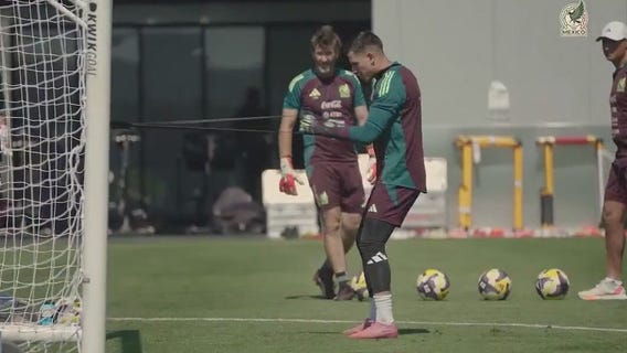 Mexican National Team's truck broken into in Oakland