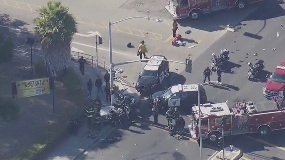 Oakland police pursuit ends in injury crash in Hayward