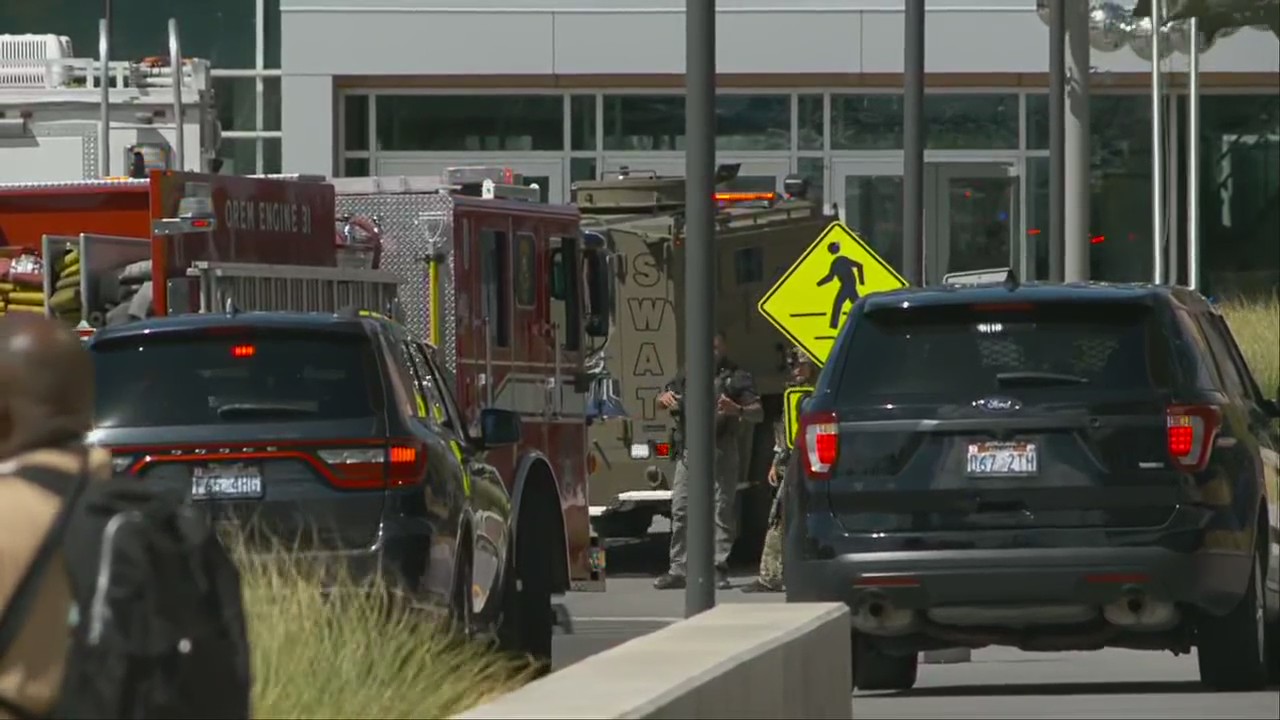 Raw video: Scene after Charlie Kirk shot at Utah college