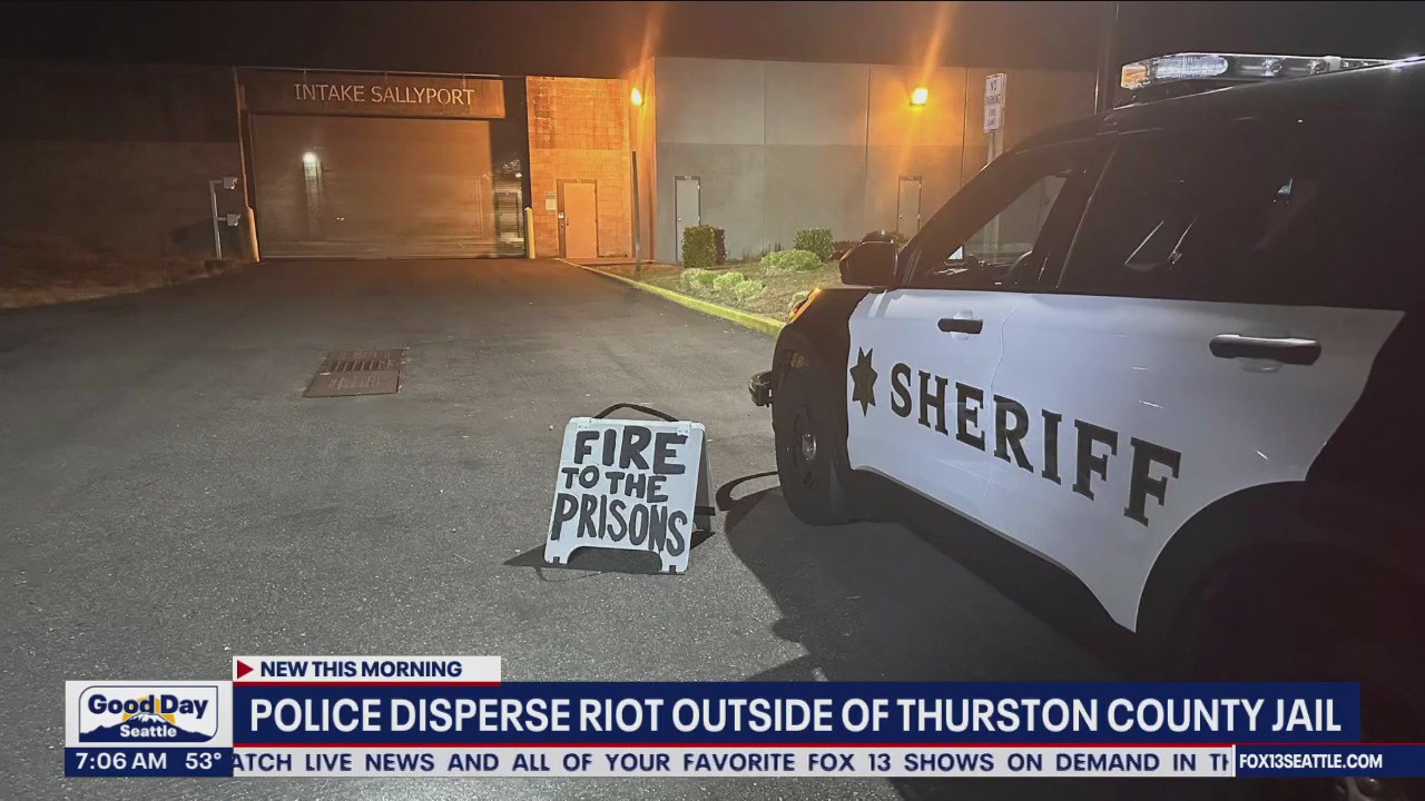 Police disperse riot outside Thurston County Jail