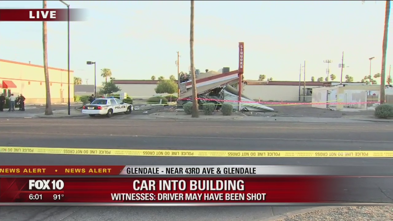 Car crashes into liquor store