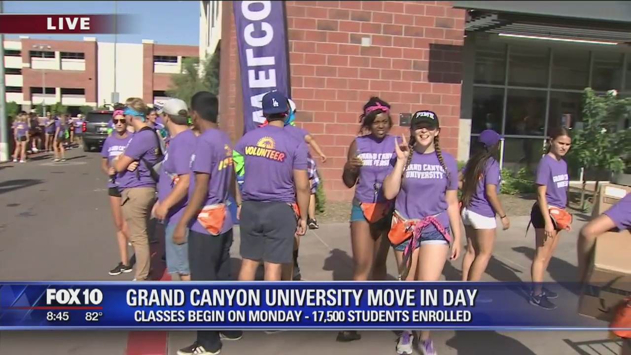Move-in day at Grand Canyon University