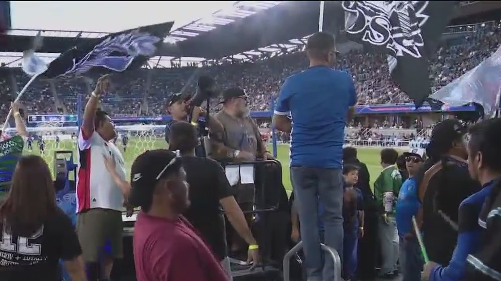 San Jose Quakes end season with a win, playoff hopes slip away