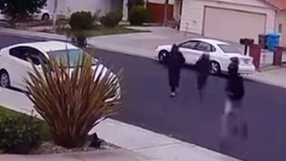 Strangers chase Union City girl to her door, but she makes it inside