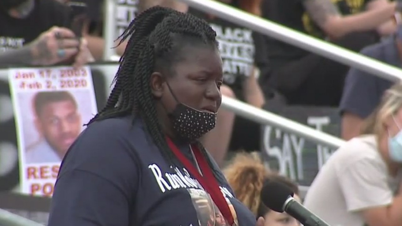 Tosa community gathers to discuss police relations, status of Officer Joseph Mensah