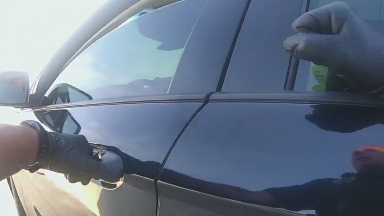 Sheriff: Taser used to arrest speeding Illinois driver caught with pills in Racine County