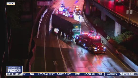 Semi crash blocks southbound I-5 in Seattle