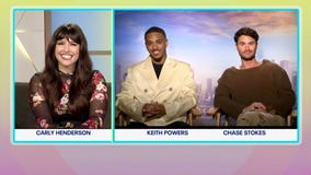 Chase Stokes Reveals the Hollywood Star He Compares Himself To (?Uglies? Interview 2024)