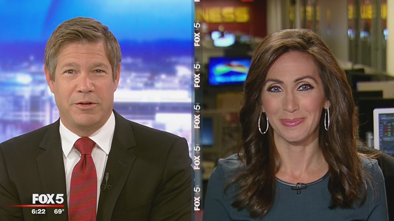 FOX Business Beat: Passengers take bids on seats; Target to raise minimum wage