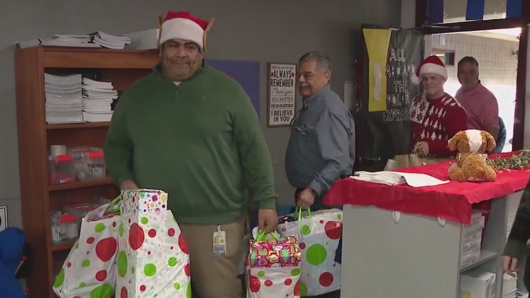 APS surprise Phoenix students with presents