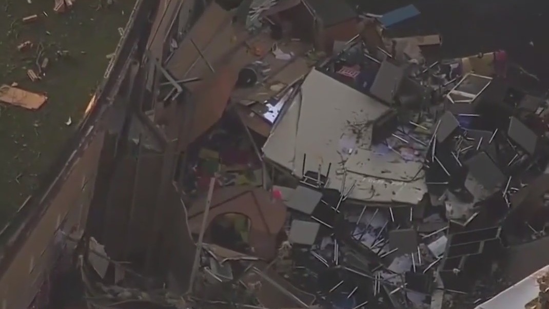 Deadly tornadoes across Southeast U.S.