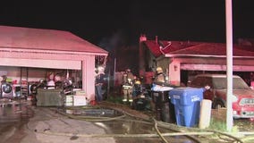 Double house fire displaces 5 in west Phoenix