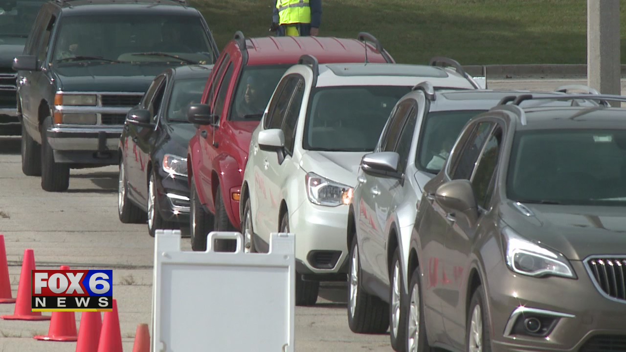 More than 1,000 tested as main Milwaukee coronavirus site opens at Miller Park