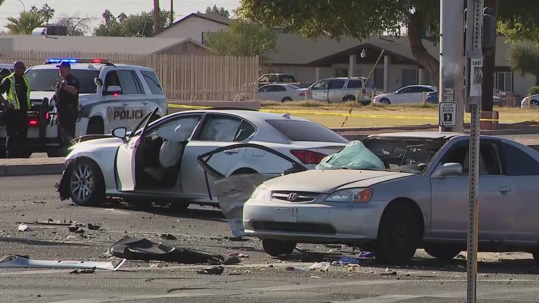 Baby critically hurt in Glendale crash