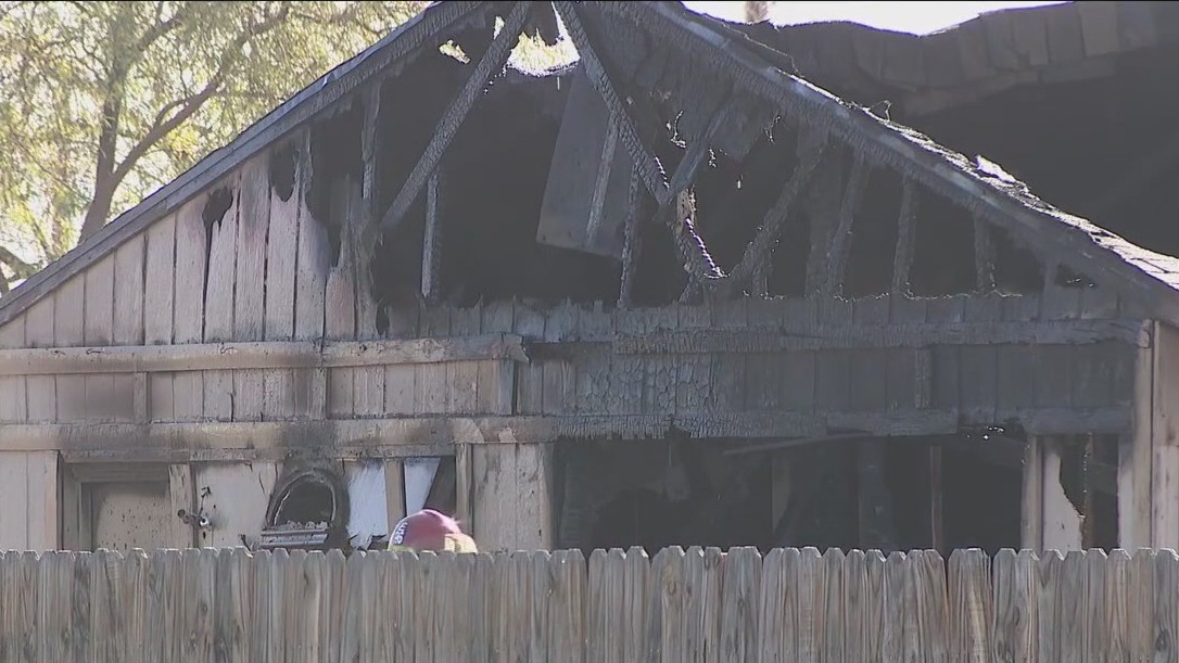 1 dead after house fire in Laveen