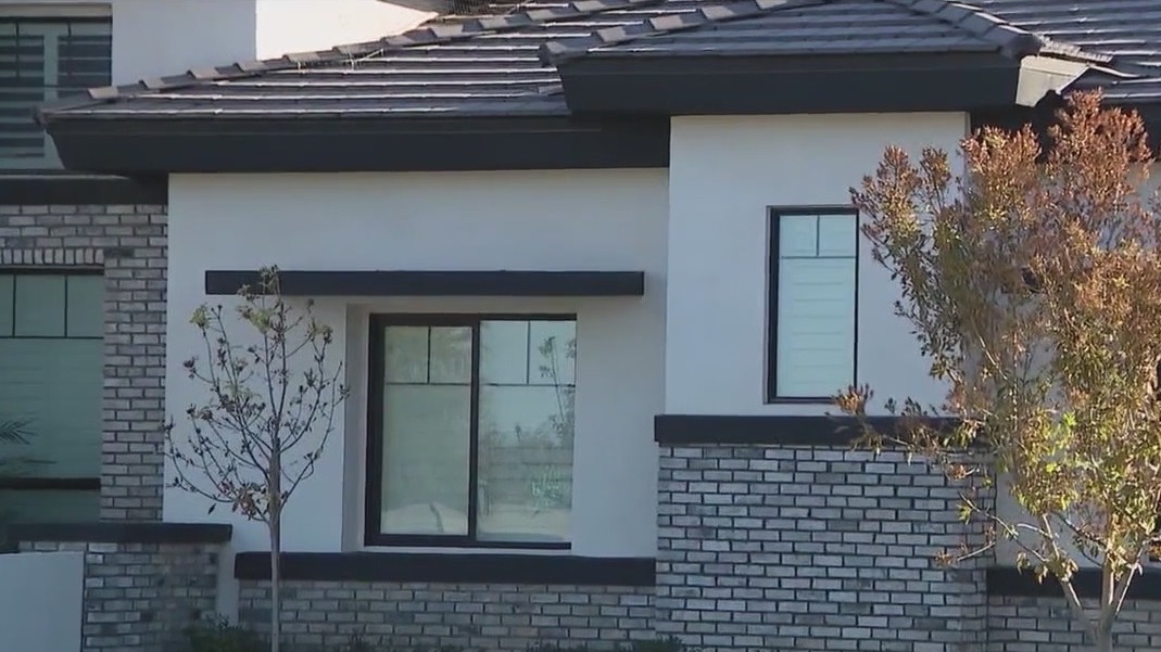 Queen Creek 3-year-old pulled from a pool dies