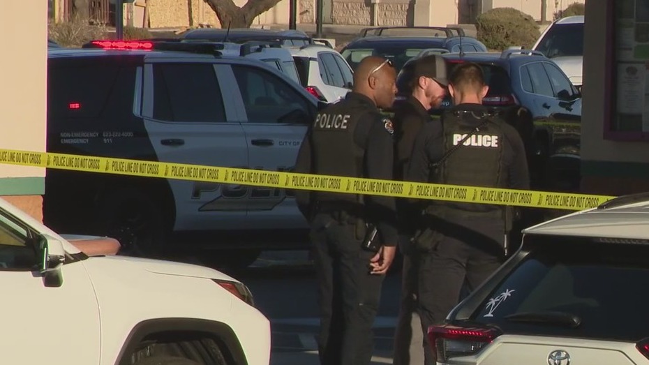 Bystanders help detain stabbing suspect in Surprise