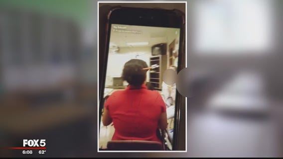 Mother says daughter was bullied for wearing her natural hair