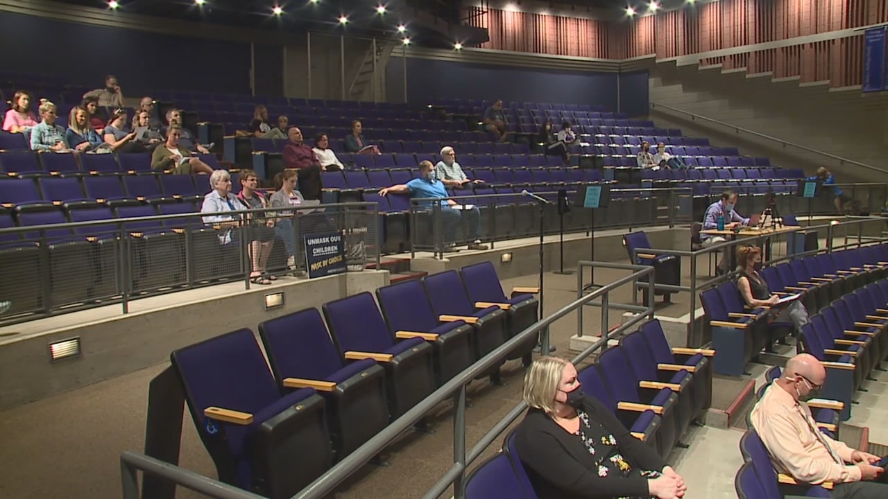 Masks stay in Cedarburg schools