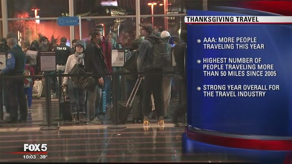 Travelers hit the roads, skies on Thanksgiving Eve