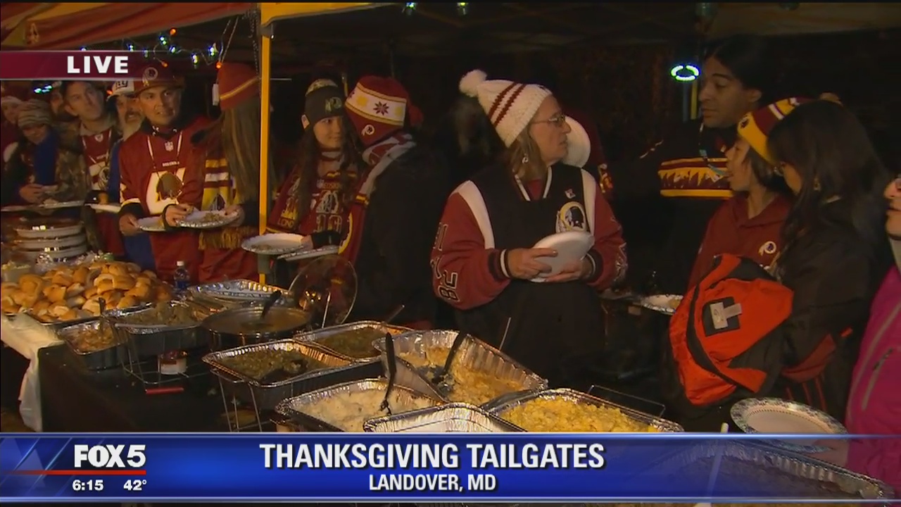 Redskins fans tailgating for a good cause on Thanksgiving