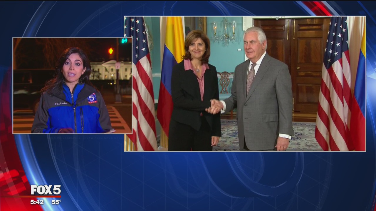 White House discusses replacing Secretary of State Rex Tillerson with CIA Director Mike Pompeo