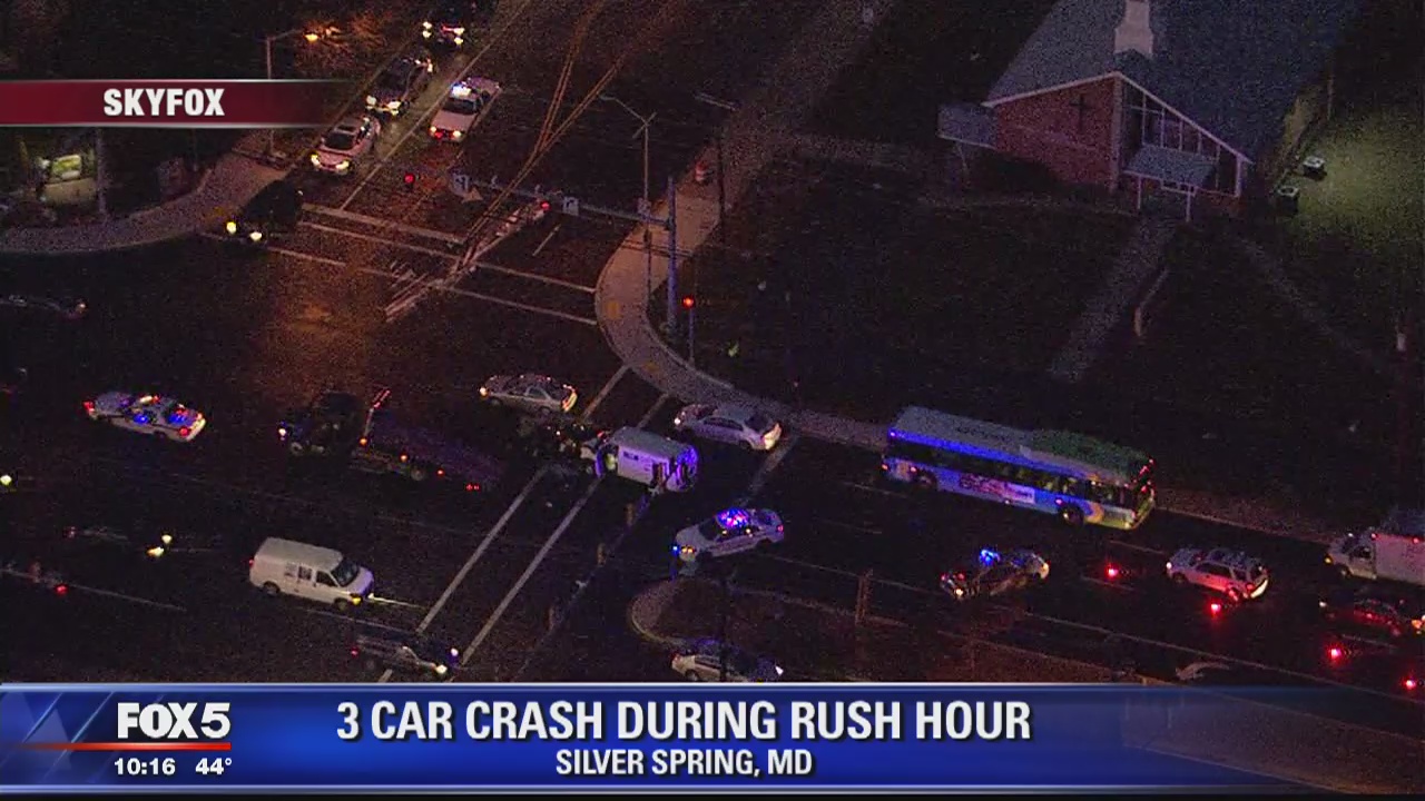 3 hospitalized after 3-vehicle crash in Silver Spring