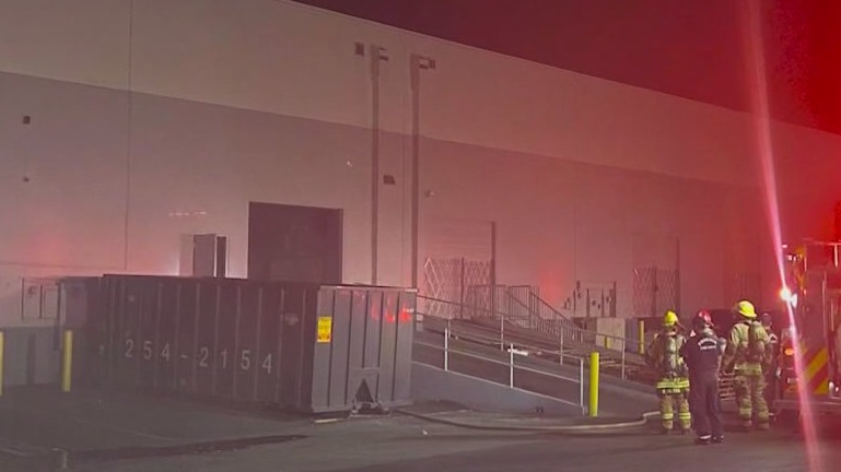 First alarm commercial fire burns in Phoenix