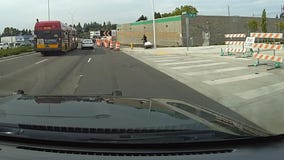 WATCH: Police pursue reckless driver through construction zones in Kent, WA