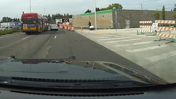 WATCH: Police pursue reckless driver through construction zones in Kent, WA