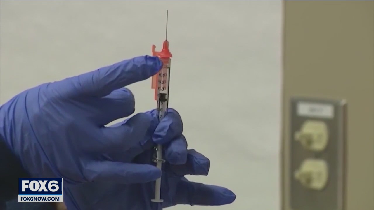 Omicron variant in Milwaukee County man, mild symptoms