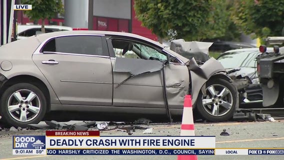 Driver dies after crashing into Seattle fire engine in Northgate