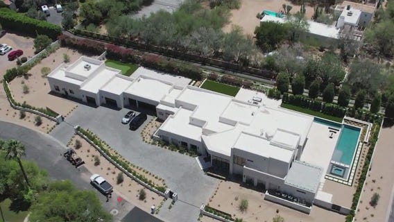 Stunning home in heart of Paradise Valley l Cool House