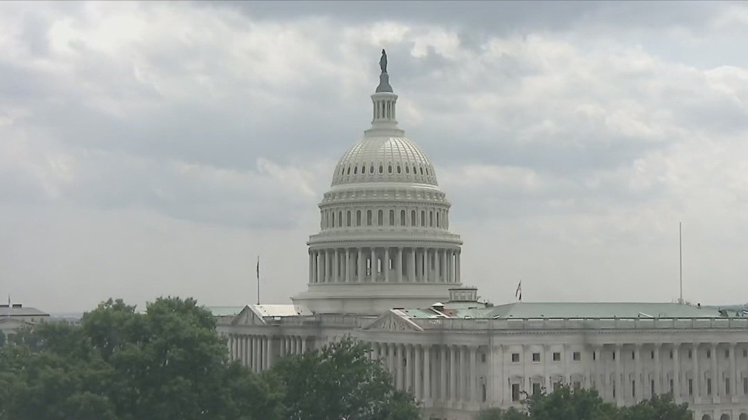 Conservatives block Trump's tax breaks bill