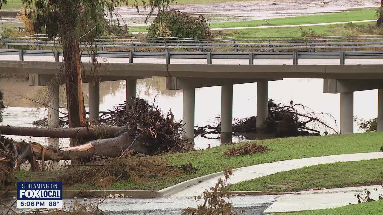 Search and rescue efforts stalled after flash flood alert